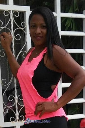 179081 - Yeimi Age: 40 - Colombia