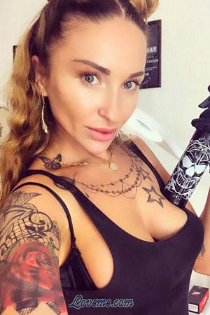 189512 - Anastasia Age: 38 - Ukraine