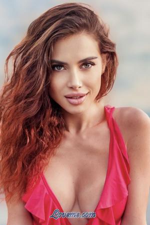 190348 - Veronika Age: 35 - Russia