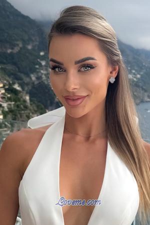 199803 - Elena Age: 27 - Belarus