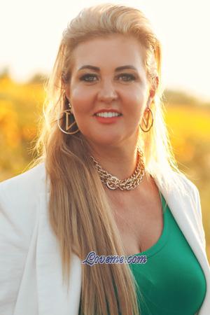 205570 - Elena Age: 48 - Ukraine