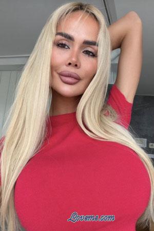 217298 - Elisabeth Age: 25 - Czech Republic