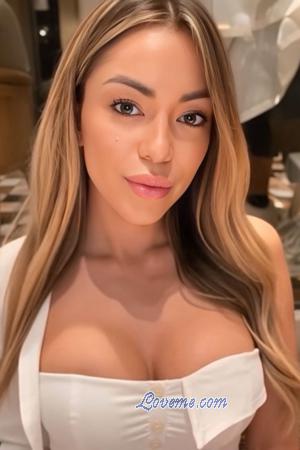 220200 - Dajen Age: 31 - Italy