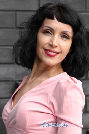 220749 - Viktoriia Age: 47 - Poland