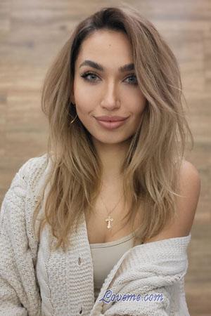 224026 - Elena Age: 37 - Ukraine