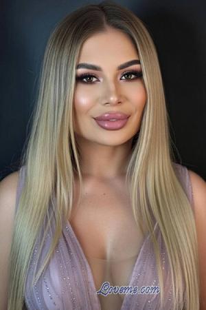 224421 - Viktoriia Age: 24 - Ukraine