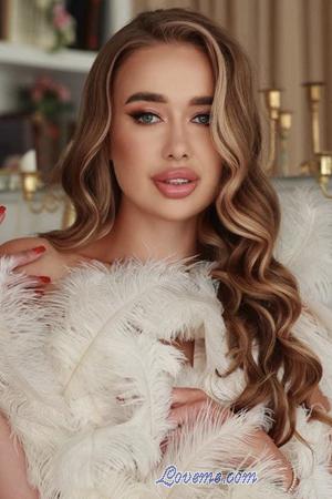 224422 - Valeriia Age: 22 - Ukraine