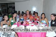 young-filipino-women-010